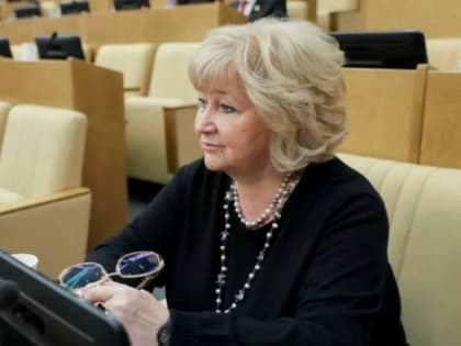 Госдума приняла закон о бесплатном проезде в электричках детей до семи лет