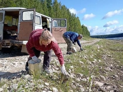 В крохотной деревне под Пинегой поднимают старинный ветряк