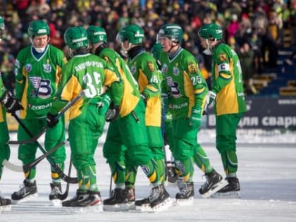«Водник» сделал заявку на чемпионство, разгромив в полуфинале кемеровский «Кузбасс»