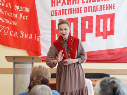 Актрисы Театра драмы выступили перед детьми войны