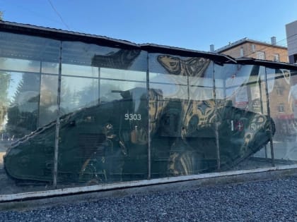 Для танка-памятника в Архангельске сделают новую конструкцию: она заменит «аквариум»