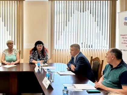 В Общественной палате Архангельской области состоялся круглый стол, посвященный проведению единого дня голосования
