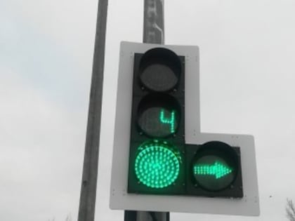 На улице Окружной новый светофор