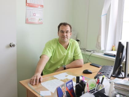 Александр Анатольевич Пашков уже почти двадцать лет работает акушером-гинекологом Карпогорской районной больницы!