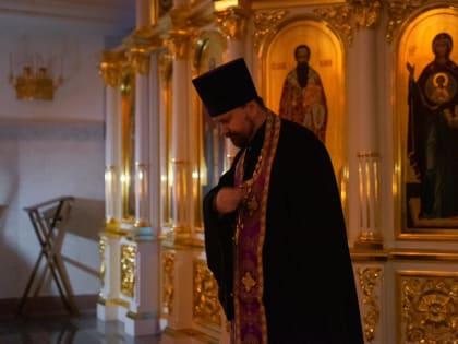 Митрополит Корнилий в канун первой великопостной субботы молился за уставным богослужением