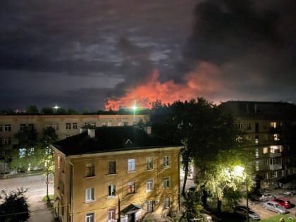 В Пскове беспилотники атаковали аэропорт. Повреждены четыре самолета