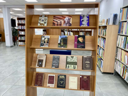 Я памятник себе воздвиг чудесный, вечный