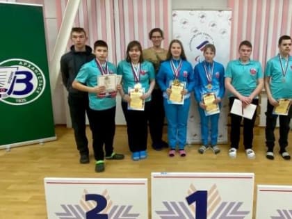 В Архангельске определены сильнейшие пловцы среди параолимпийцев