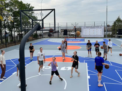 В Архангельске открыли Центр уличного баскетбола