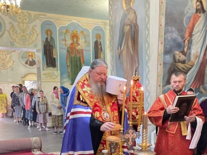 Митрополит Корнилий совершил всенощное бдение в канун престольного праздника Ильинского кафедрального собора