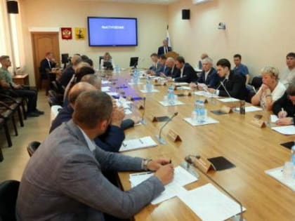 А причем тут Чиркова? Архангельские депутаты отклонили половину вопросов на сессии