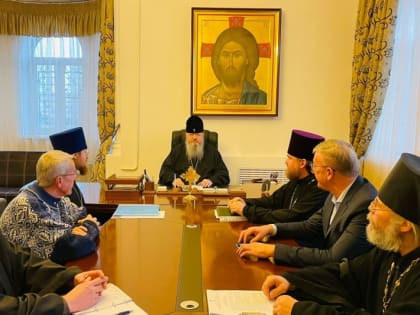 Митрополит Корнилий возглавил совещание в епархиальном управлении