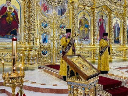 Митрополит Корнилий 17 декабря совершил всенощное бдение в Михаило-Архангельском кафедральном соборе