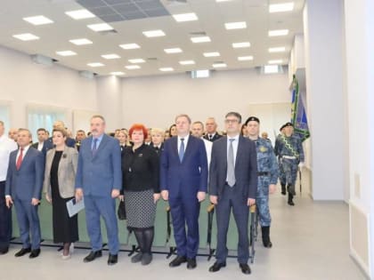 Дмитрий Морев поздравил судебных приставов с профессиональным праздником