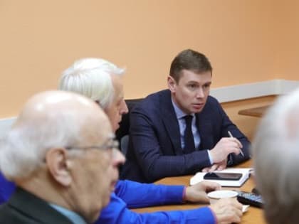 Игорь Арсентьев заявил, что неправильно повышать стоимость проезда в автобусе и ничего не улучшать