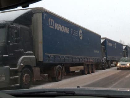 Жителей посёлка 14-го лесозавода в Архангельске «атаковали» фуры