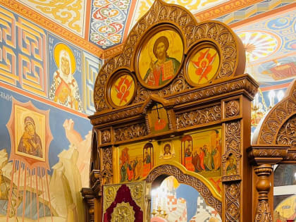 Митрополит Корнилий совершил всенощное бдение в канун праздника иконы Божией Матери «Знамение»