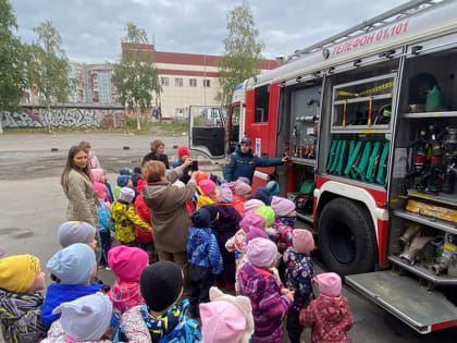 Огнеборцы 1 пожарно-спасательной части провели профилактическое занятие для воспитанников детского сада