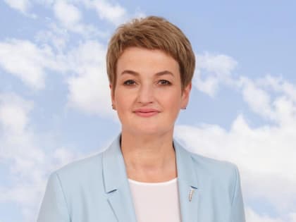 Екатерина Прокопьева поздравила северян с Днем России