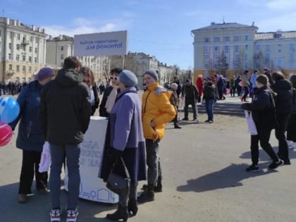 Комфортная городская среда: в Северодвинске проголосовать за территории для благоустройства помогают волонтеры