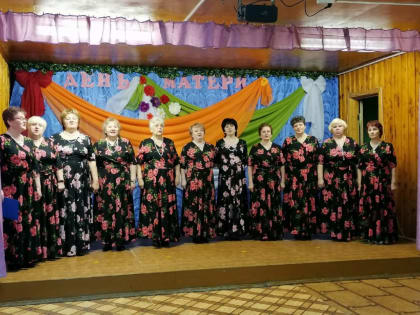 Праздничный концерт «Нежной, ласковой самой» в Новолавельском ДК