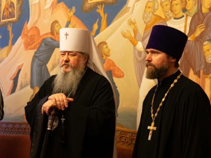 Митрополит Корнилий встретился со спортсменами сборной команды Московской Патриархии по русскому хоккею