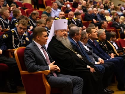 Митрополит Корнилий поздравил северян с Днем защитника Отечества
