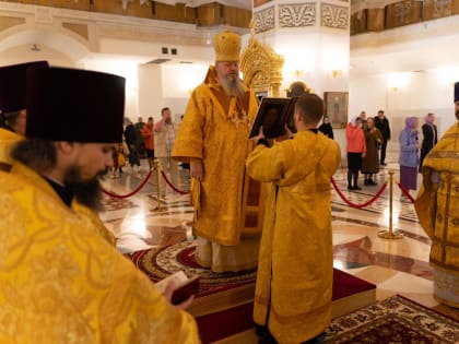 Митрополит Корнилий в праздник всех русских святых совершил Литургию в Архангельске