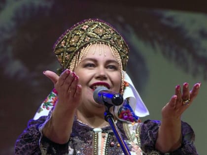 В Коряжме выступила солистка Москонцерта Татьяна Семушина