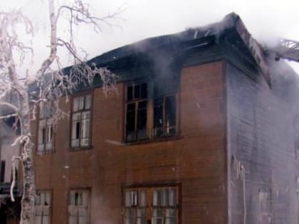 Житель Няндомы погиб при пожаре в частично расселенной «деревяшке»