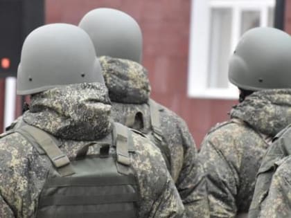 Минобороны не планирует увеличивать срок службы в армии