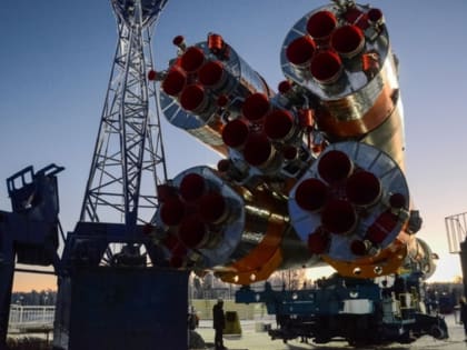 Воины космических войск поучаствовали в богослужении перед пуском ракеты в интересах России