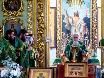 По улицам Коряжмы снова прошествовал Крестный ход