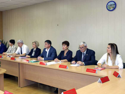 Главой Мирного избран Юрий Сергеев