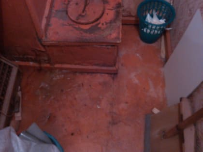 Квартиру архангелогородца две недели топит фекалиями