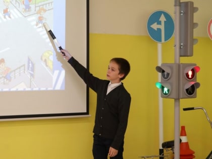 Продолжается неделя безопасности дорожного движения