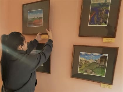 В Новодвинске подготовлена выставка памяти художника Павла Лешукова