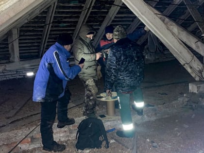 Трубу заварили. На Кирова, 5 устранили коммунальную аварию