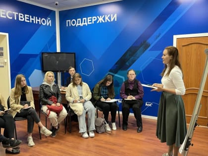 «Единая Россия» открыла свои двери для студентов САФУ