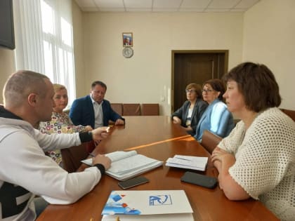 В Ленском местном отведении прошла встреча руководителя регионального отделения Партии Ивана Воронцова с членами Ленского политсовета.