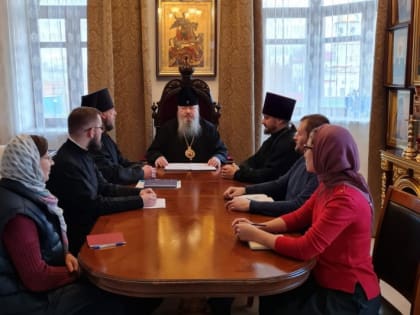 Митрополит Корнилий возглавил совещание с сотрудниками епархиального управления