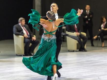 Более 500 лучших танцоров со всей области соревновались в мастерстве в Архангельске
