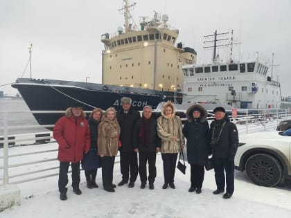 Участники конференции посетили ледокол «Диксон» и Северный морской музей