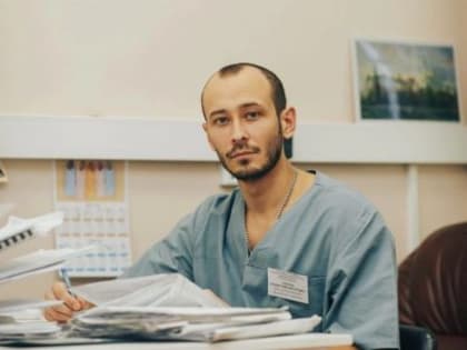 Восьмой год в Котласской больнице работает семья врачей из Луганска