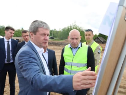 Дмитрий Морев убедился: подрядчик по графику строит Московский проспект