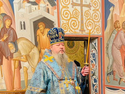 Митрополит Корнилий совершил всенощное бдение в канун праздника иконы Богоматери «Скоропослушница»