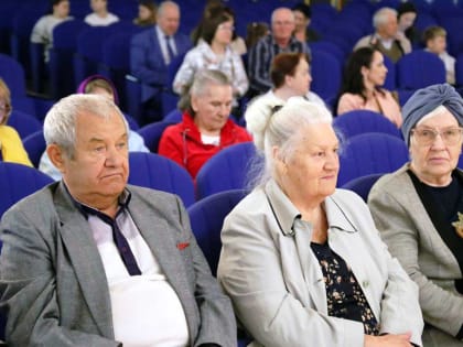 Пример для молодого поколения