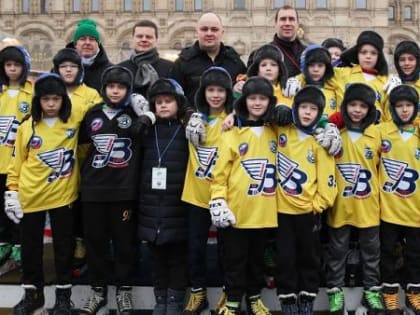 Юные «водники» выступили на Красной площади