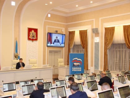 Бюджет Архангельской области пополняется и остается социально ориентированным