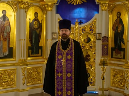 Митрополит Корнилий совершил вечернее богослужение в канун праздника обретения главы Иоанна Предтечи